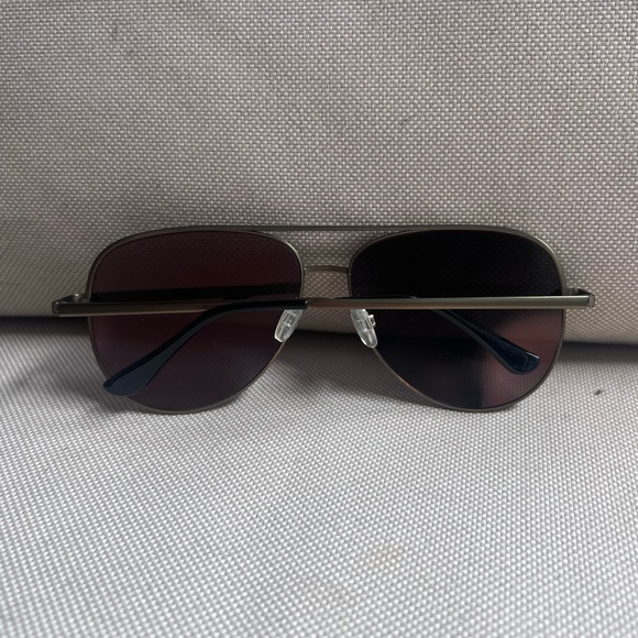 Quay Australia High Key Sunglasses - Picture 3 of 7